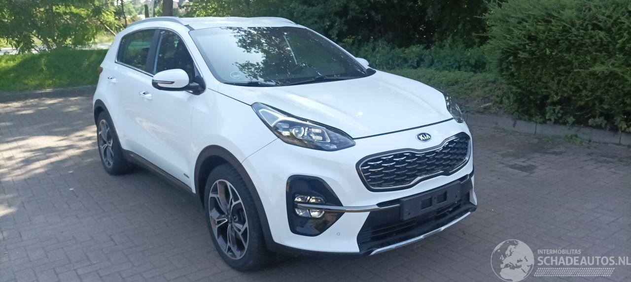 Kia Sportage 2.0-GT 185pk Diesel MHEV Automaat 4WD Leder JBL Dab audio Stoelverwarming Stoelventilatie Full-Led koplampenLed achterlichten Cruisecontrol Dimmende binnenspiegel Trekhaak CruiseControl 4xStoelverwarming Blindspot Systeem 360 Camerasysteem Elektrische ach