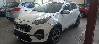 Kia Sportage Bj:12-2019 Facelift GT-line 2.0-Diesel Automatik 4WD Led-Koplampen Led-Achterlichten Navigatie Climatecontrol Stoelverwarming Stuurwiel met verwarming trekhaak Audio-jbl Keyless entry 18-inch velgen picture 6