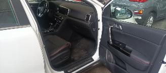 Kia Sportage Bj:12-2019 Facelift GT-line 2.0-Diesel Automatik 4WD Led-Koplampen Led-Achterlichten Navigatie Climatecontrol Stoelverwarming Stuurwiel met verwarming trekhaak Audio-jbl Keyless entry 18-inch velgen picture 16