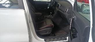 Kia Sportage Bj:12-2019 Facelift GT-line 2.0-Diesel Automatik 4WD Led-Koplampen Led-Achterlichten Navigatie Climatecontrol Stoelverwarming Stuurwiel met verwarming trekhaak Audio-jbl Keyless entry 18-inch velgen picture 17