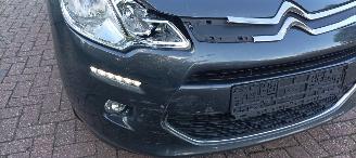 Citroën C3 Bj:06-2016 1.2-12v benzine 82pk Airco Led-verlichting CruiseControl Leren-Stuurwiel Mistlampen Chroom design Radio met kleuren Display Apple CarPlay MirrorLink picture 10
