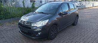 Citroën C3 Bj:06-2016 1.2-12v benzine 82pk Airco Led-verlichting CruiseControl Leren-Stuurwiel Mistlampen Chroom design Radio met kleuren Display Apple CarPlay MirrorLink picture 7