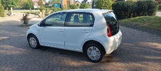 Volkswagen Up! Bj:12-2013 Move Up! Leren bekleding Airconditioning stoelverwarming Leren stuurwiel Centrale vergrendeling met afstandsbediening picture 3