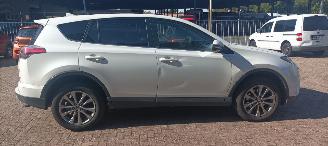 Toyota Rav-4 Bj:01-2018 2.5-Hybrid Edition-S Full-Led koplampen Blindspot 360-camera Navigatie Climatecontrol CruiseControl Stoelverwarming Elektrische achterklep picture 8