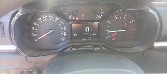 Citroën C3 You! edition 1.2-benzine Full-Led CruiseControl Airconditioning stoelverwarming Dab-radio mistlampen drivelane assistent elektrische ruiten Elektrische spiegels picture 21