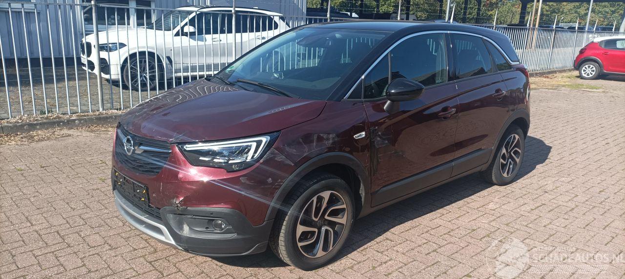 Opel Crossland Innovation 1.2-Di-turbo Automaat Full-Led Navi Climatecontrol CruiseControl Stoelverwarming Lichtautomaat Privacyglas Trekhaak Mistlampen