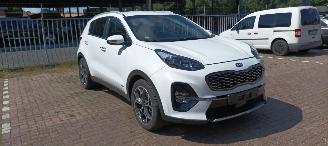 Avarii autoturisme Kia Sportage 2.0 Hybrid-Diesel 4x4 Navi Led Leder 360camera Blindspot Keyless entry Climatecontrol CruiseControl 2019/12
