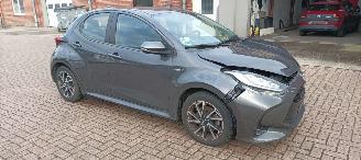 Toyota Yaris 1.5-Hybrid Full-Led Navi Climatecontrol CruiseControl Stoelverwarming Lichtautomaat Achteruitrijcamera Keyless entry armsteun picture 8