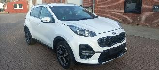 uszkodzony samochody osobowe Kia Sportage GT-LINE 2.0-CRDI Automatik 185pk 4x4 JBL full-Led Navi Keyless entry Climatecontrol 4xStoelverwarming Leder Elektrische stoelen 2019/12