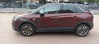 Opel Crossland Bj: 4-2018 1.2 Benzine Automaat Navigatie Stoelverwarming Stuurwiel met verwarming Led-Koplampen Led-Achterlichten Trekhaak picture 2