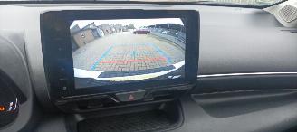 Toyota Yaris Bj:11-2024 Black& White Edition 1.5-Hybrid Climatecontrol CruiseControl Stoelverwarming Lichtautomaat Privacyglas Full-Led koplampen Apple Car Android Systeem Inductie laadstation Stuurwiel met verwarming Achteruitrijcamera 4xelek ramen picture 30