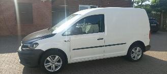 Volkswagen Caddy Bj:02-2016 Lkw Facelift model 2.0 TDI DPF 75pk Airconditioning Elektrische ramen Elektrische-spiegels met verwarming Centrale vergrendeling met afstandsbediening Start-Stop systeem Tussenwand met glas achteruitrijspiegel Radio met usb schuifdeur Rechts la picture 7