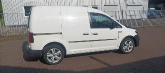 Volkswagen Caddy Bj:02-2016 Lkw Facelift model 2.0 TDI DPF 75pk Airconditioning Elektrische ramen Elektrische-spiegels met verwarming Centrale vergrendeling met afstandsbediening Start-Stop systeem Tussenwand met glas achteruitrijspiegel Radio met usb schuifdeur Rechts la picture 2