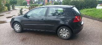 Volkswagen Golf Bj:12-2006 1.4-Benzine 80pk Climatecontrol CruiseControl Leren-Stuurwiel armsteun elek-ramen elektrische Spiegel Centrale vergrendeling met afstandsbediening mistlampen Parkeersensoren afneembare trekhaak Metallic lak picture 7