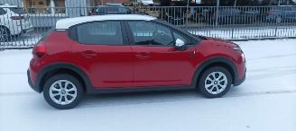 Citroën C3 1.2-12v Led-Koplampen Airconditioning stoelverwarming CruiseControl Drivelane assistent Dab-audio Elektrische ramen Elektrische-spiegels Mistlampen picture 3