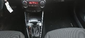 Kia Rio 1.4-16v Automatik Climatecontrol Navi Stoelverwarming Lichtautomaat Privacyglas Stuurwiel met verwarming Achteruitrijcamera picture 23