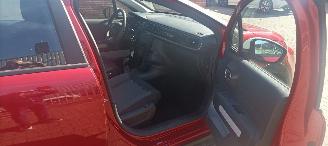 Citroën C3 Bj:11-2022 26000km 1.2-benzine 83pk Airconditioning Led verlichting Dab-audio CruiseControl Stoelverwarming mistlampen Bi-Color picture 15