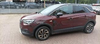 uszkodzony samochody osobowe Opel Crossland Crossland X 1.2-Automatik Innovation uitvoering Half leder  Full-Led koplampen Led achterlichten Navigatie Stoelverwarming Lichtautomaat Privacyglas Climatecontrol CruiseControl Opel i Link 2018/4