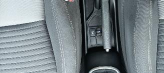 Toyota Yaris Facelift 10-2017 49000km 1.5-Dual VVT-I 112pk 6-bak Airconditioning Navigatie voorbereiding Multi color Display Achteruitrijcamera Lichtautomaat Stoelverwarming stuurwiel met radio Bediening elektrische ramen Elektrische-spiegels met verwarming Centrale v picture 31