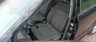 Volkswagen Polo Bj:03-2016 1.4-TDI Climatecontrol front Radar Stoelverwarming Leren Stuurwiel elektrische Spiegel met verwarming Centrale vergrendeling met afstandsbediening Start-Stop systeem picture 16