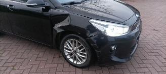 Kia Rio Dream-Team 1.4 Benzine Automaat Navigatie Climatecontrol Stoelverwarming Lichtautomaat Privacyglas Stuurwiel met verwarming Achteruitrijcamera picture 11