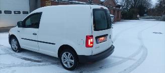 Volkswagen Caddy 2.0 TDI DPF Airconditioning Elektrische ramen Elektrische-spiegels met verwarming Achteruitrijspiegel Radio Usb Centrale vergrendeling met afstandsbediening Start-Stop systeem Lichtmetalen velgen picture 3