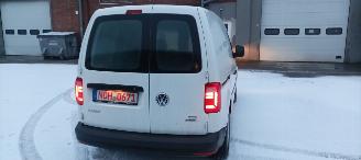 Volkswagen Caddy 2.0 TDI DPF Airconditioning Elektrische ramen Elektrische-spiegels met verwarming Achteruitrijspiegel Radio Usb Centrale vergrendeling met afstandsbediening Start-Stop systeem Lichtmetalen velgen picture 4