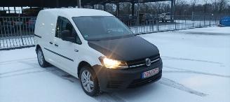 Volkswagen Caddy 2.0 TDI DPF Airconditioning Elektrische ramen Elektrische-spiegels met verwarming Achteruitrijspiegel Radio Usb Centrale vergrendeling met afstandsbediening Start-Stop systeem Lichtmetalen velgen picture 8