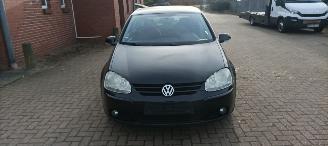 Volkswagen Golf Tour Edition 1.4 Benzine Climatecontrol CruiseControl Leren-Stuurwiel armsteun elek-ramen elektrische Spiegel met verwarming Centrale vergrendeling met afstandsbediening mistlampen Parkeersensoren achter afneembare trekhaak Metallic picture 8