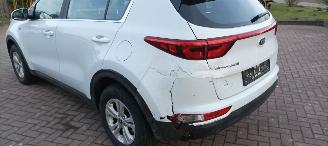 Kia Sportage Bj:9-2017 1.6-benzine 132pk Airconditioning CruiseControl Leren-Stuurwiel armsteun 1-eigenaar! picture 25