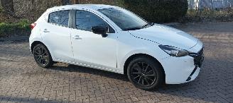 Mazda 2 1.5-Automatik Facelift Homura Climatecontrol Blindspot CruiseControl Apple CarPlay MirrorLink Achteruitrijcamera Full led koplampen Stoelverwarming stuurwiel met verwarming Achteruitrijcamera picture 9