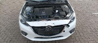 Mazda 3 2.0-Benzine Urban Limited Edition Xenon Led Navigatie Climatecontrol CruiseControl Head up-display Stoelverwarming Lichtautomaat Privacyglas Regensensor Lichtautomaat automatisch dimmende binnenspiegel Blindspot systeem Achteruitrijcamera parkeersensoren  picture 13