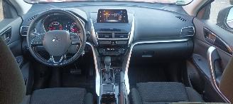 Mitsubishi Eclipse Cross 1.5-benzine Automaat 162pk Diamant uitvoering Climatecontrol CruiseControl Stoelverwarming Dab audio systeem Lichtautomaat Privacyglas led verlichting afneembare trekhaak picture 20