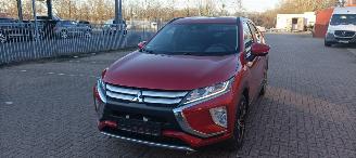 Avarii autoturisme Mitsubishi Eclipse Cross 1.5-benzine Automaat 162pk Diamant uitvoering Climatecontrol CruiseControl Stoelverwarming Dab audio systeem Lichtautomaat Privacyglas led verlichting afneembare trekhaak 2019/5