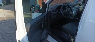 Volkswagen Caddy Bj: 2-2016 2.0TDI euro6 Airconditioning Elektrische ramen Elektrische-spiegels met verwarming Centrale vergrendeling met afstandsbediening Start-Stop systeem 16-inch Velgen picture 10