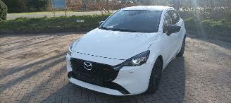 Mazda 2 Bj: 12-2023 1.5 Automatik Climatecontrol CruiseControl Stoelverwarming Lichtautomaat Privacyglas Stuurwiel met verwarming Achteruitrijcamera parkeersensoren Apple CarPlay MirrorLink Led verlichting Dab-audio picture 10