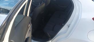 Mazda 2 Bj: 12-2023 1.5 Automatik Climatecontrol CruiseControl Stoelverwarming Lichtautomaat Privacyglas Stuurwiel met verwarming Achteruitrijcamera parkeersensoren Apple CarPlay MirrorLink Led verlichting Dab-audio picture 26