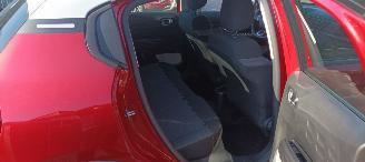 Citroën C3 Bj: 11-2022 1.2 83pk Airconditioning Led verlichting Dab-audio CruiseControl Stoelverwarming Lichtautomaat mistlampen Bi-Color pearl metallic Lack picture 19