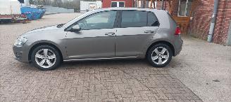 Volkswagen Golf Bj:12-2013 1.2-TSI 105pk Comfortline Climatecontrol CruiseControl Stoelverwarming Lichtautomaat Privacyglas Radio met Infotainment systeem Automatische dimmende binnenspiegel 4xElektrische ramen Elektrische-spiegels met parkeerstand Regensensor Lichtautom picture 8