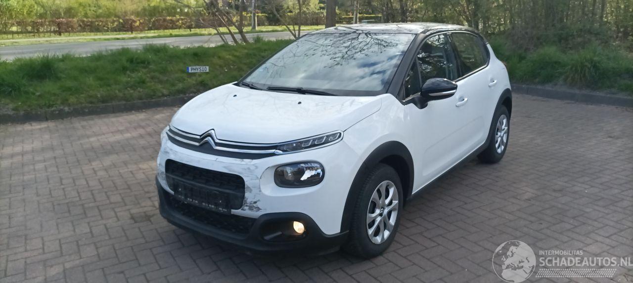 Citroën C3 Shine Bj:10-2018 1.5-HDI 102pk Euro-6  Climatecontrol 1e Eigenaar CruiseControl Stoelverwarming Lichtautomaat Regensensor Drivelane assistent Automatisch dimmende binnenspiegel 4xElektrische ramen Elektrische-spiegels met parkeerstand Parkeersensoren acht