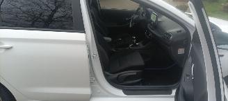 Hyundai I-30 N-line 1.5-Turbo MHEV 160pk Full-Led Navi Digitale cockpit Climatecontrol CruiseControl Stoelverwarming stuurwiel met verwarming Achteruitrijcamera Lichtautomaat Regensensor Drivelane assistent Led achterlichten picture 25