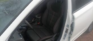 Hyundai I-30 N-line 1.5-Turbo MHEV 160pk Full-Led Navi Digitale cockpit Climatecontrol CruiseControl Stoelverwarming stuurwiel met verwarming Achteruitrijcamera Lichtautomaat Regensensor Drivelane assistent Led achterlichten picture 19