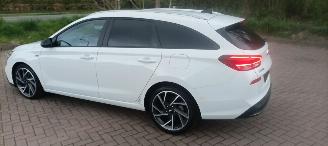Hyundai I-30 N-line 1.5-Turbo MHEV 160pk Full-Led Navi Digitale cockpit Climatecontrol CruiseControl Stoelverwarming stuurwiel met verwarming Achteruitrijcamera Lichtautomaat Regensensor Drivelane assistent Led achterlichten picture 4