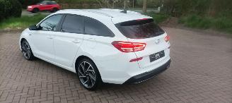 Hyundai I-30 N-line 1.5-Turbo MHEV 160pk Full-Led Navi Digitale cockpit Climatecontrol CruiseControl Stoelverwarming stuurwiel met verwarming Achteruitrijcamera Lichtautomaat Regensensor Drivelane assistent Led achterlichten picture 5