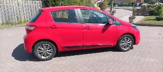 Toyota Yaris Bj:07-2017 Facelift 1.5-Hybrid Climatecontrol Regensensor Multicolor display Achteruitrijcamera Mistlampen Toyota Lichtmetalen velgen 1e Eigenaar! picture 3