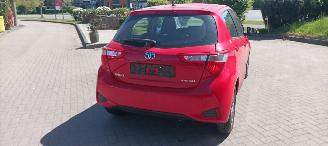 Toyota Yaris Bj:07-2017 Facelift 1.5-Hybrid Climatecontrol Regensensor Multicolor display Achteruitrijcamera Mistlampen Toyota Lichtmetalen velgen 1e Eigenaar! picture 5