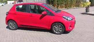 Toyota Yaris Bj:07-2017 Facelift 1.5-Hybrid Climatecontrol Regensensor Multicolor display Achteruitrijcamera Mistlampen Toyota Lichtmetalen velgen 1e Eigenaar! picture 2