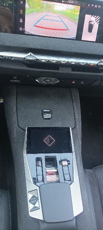 DS Automobiles DS 4 Performance Line+ 1.2-Turbo 131pk Automaat Panoramadak Head up Display Navigatie Alcantara sportstoelen Memory Keyless Blindspot Privacyglas picture 31