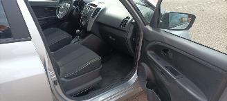 Kia Venga 1.6-16v Automaat Keyless-entry Climatecontrol Stoelverwarming Lichtautomaat Privacyglas leren stuurwiel mistlampen Parkeersensoren Trekhaak 16-inch velgen picture 19