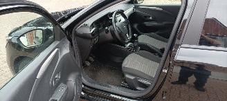 Opel Corsa 1.2-benzine Full-Led koplampen CruiseControl Lichtautomaat Regensensor Drivelane assistent Stoelverwarming stuurwiel met verwarming Privacy glas Achteruitrijcamera Parkeersensoren 16-inch Opel velgen picture 21
